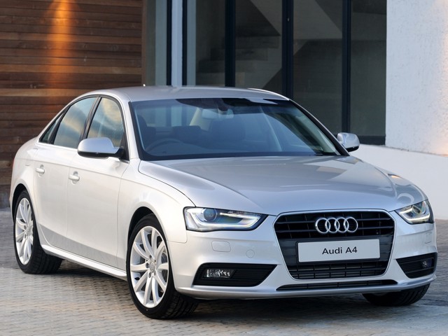 Audi A4 photo 38