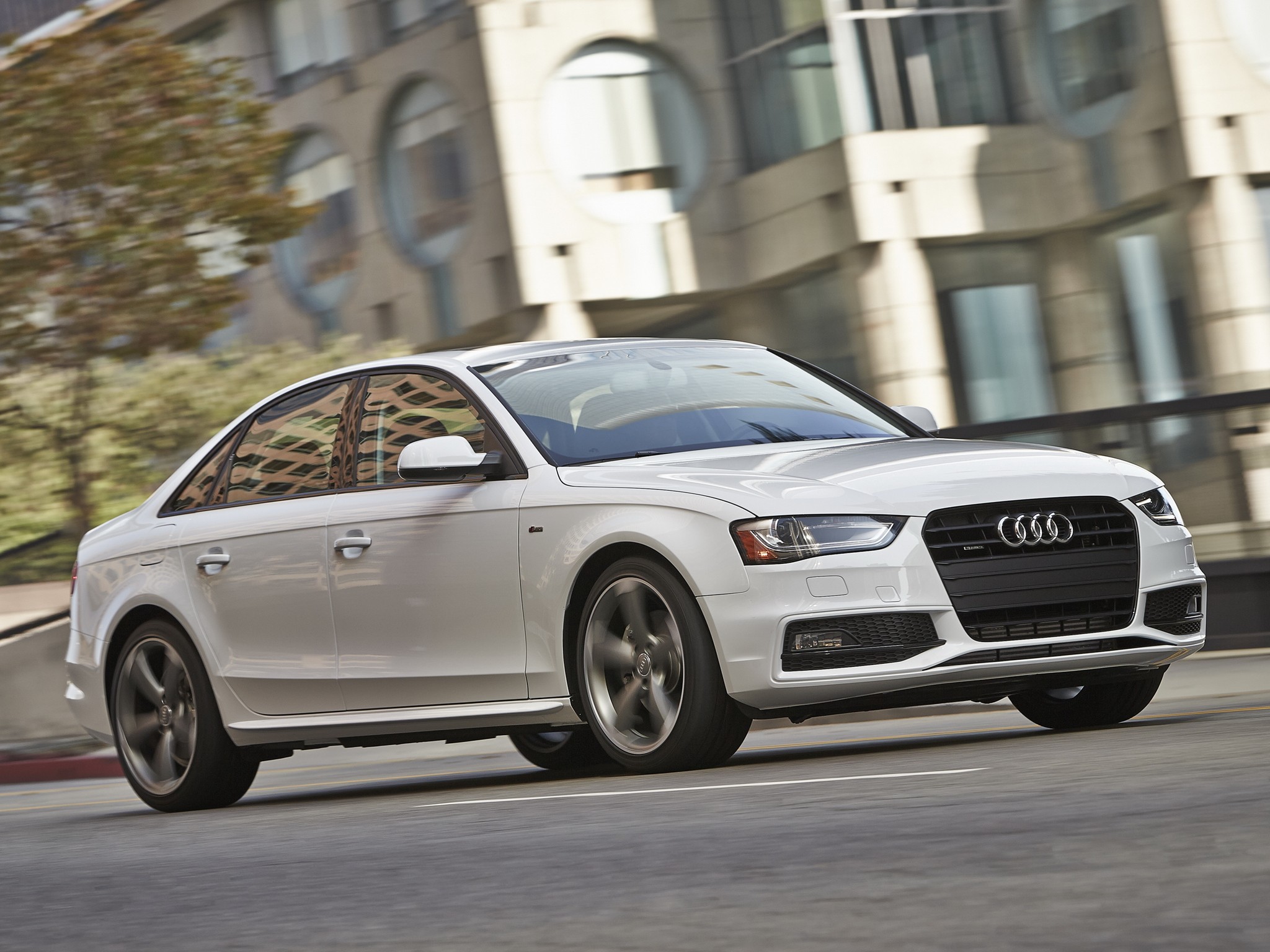 Audi A4 photo 49