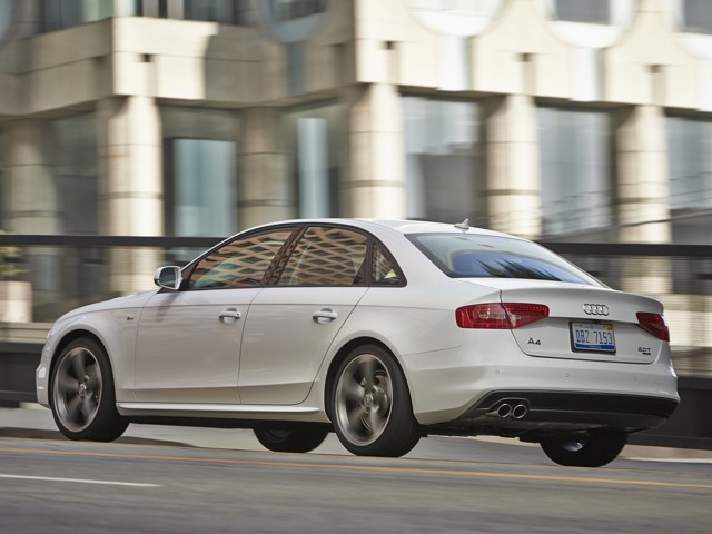 Audi A4 photo 50