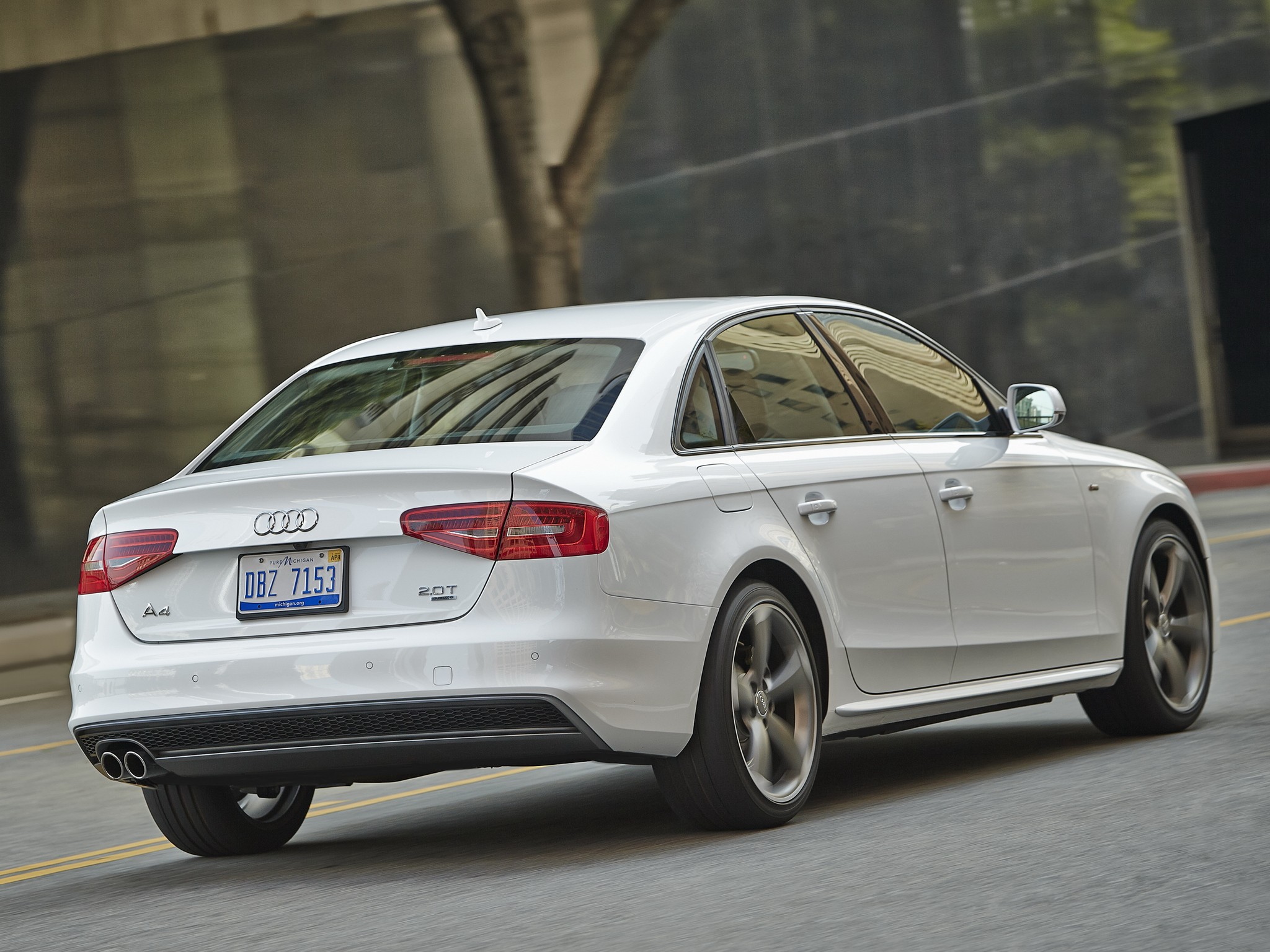 Audi A4 photo 52