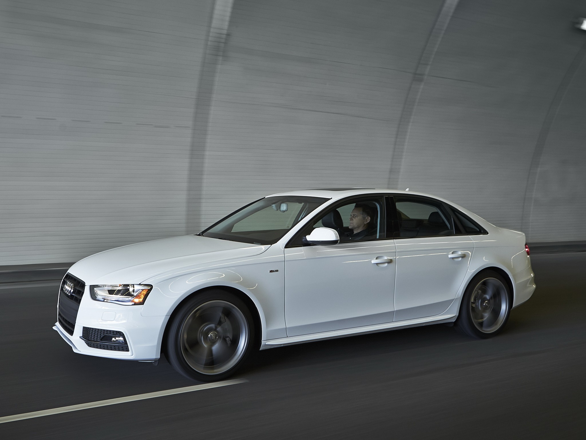 Audi A4 photo 53