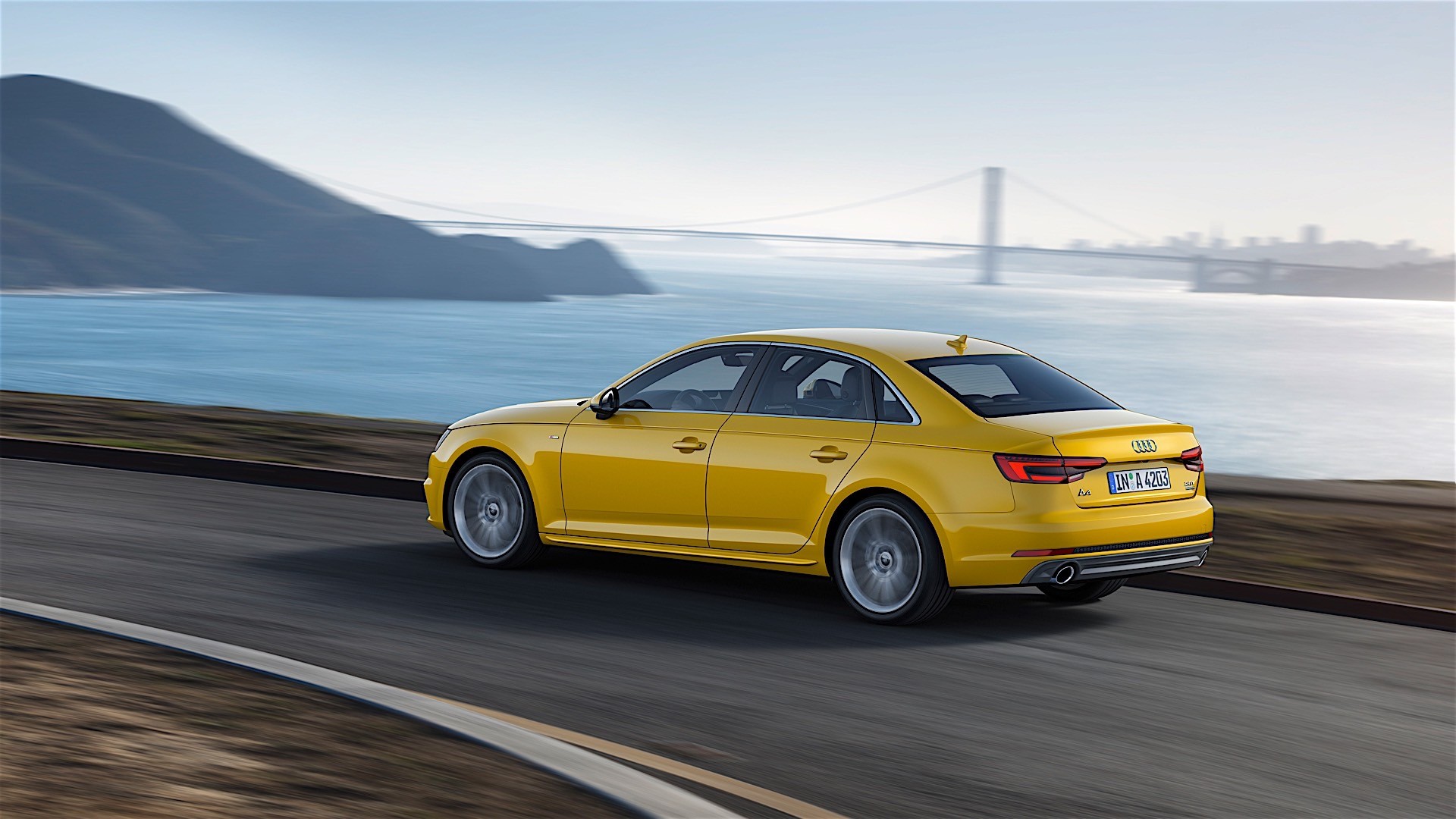 Audi A4 photo 17