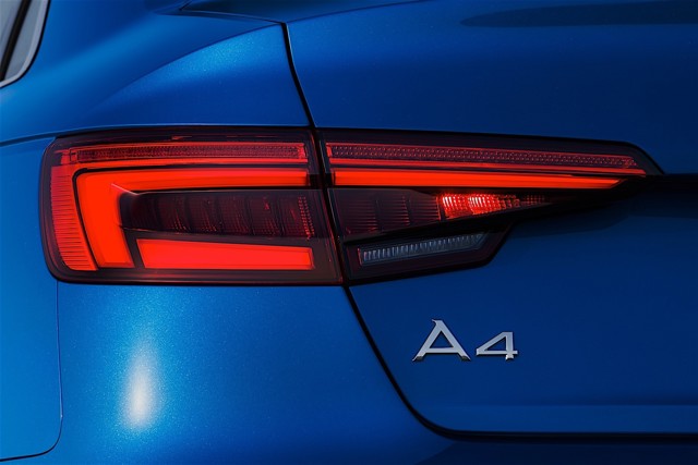 Audi A4 photo 20