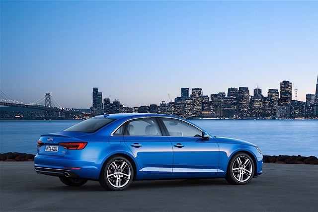 Audi A4 photo 22