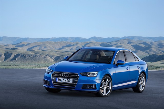 Audi A4 photo 30