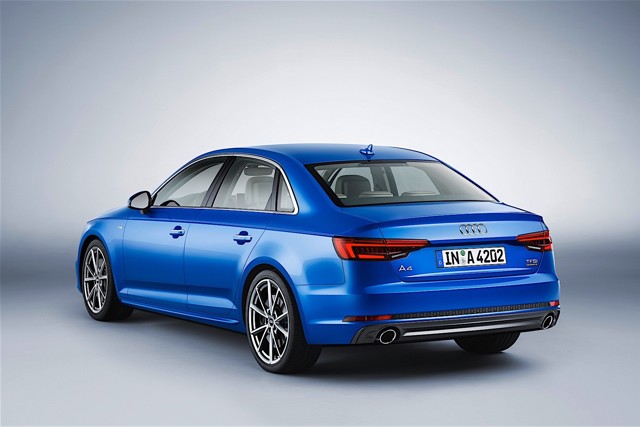 Audi A4 photo 44