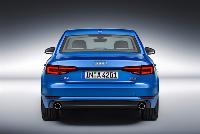 Audi A4 photo 50