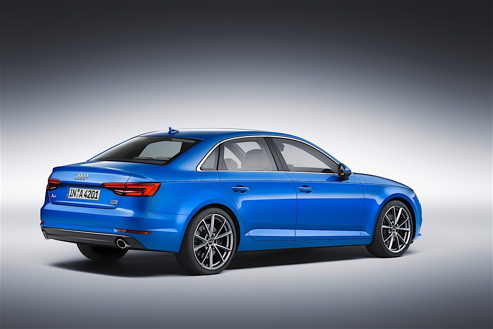 Audi A4 photo 51