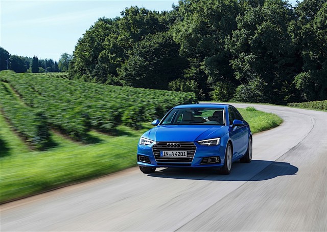 Audi A4 photo 7