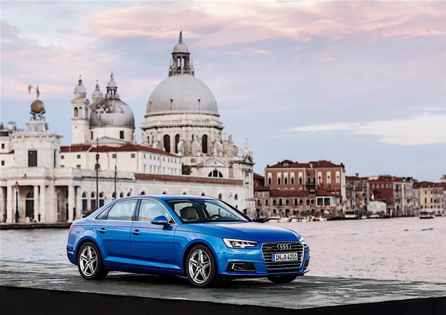 Audi A4 photo 10