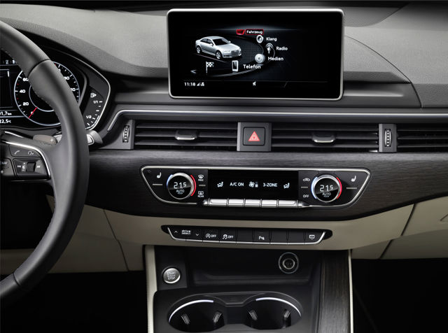 Audi A4 photo 23