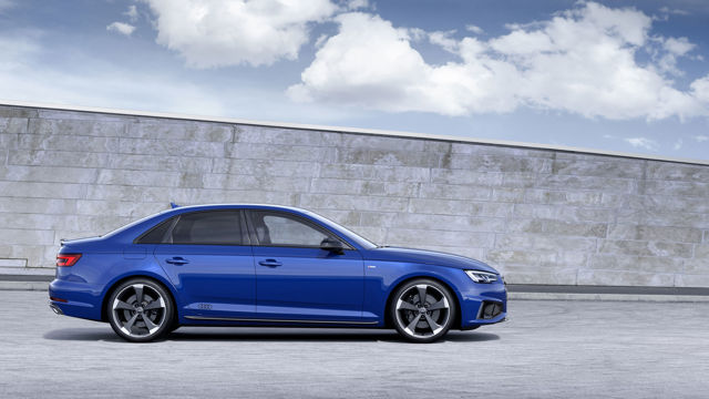 Audi A4 photo 3