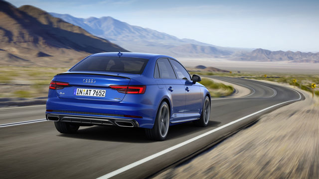 Audi A4 photo 13