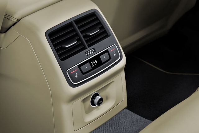 Audi A4 photo 22