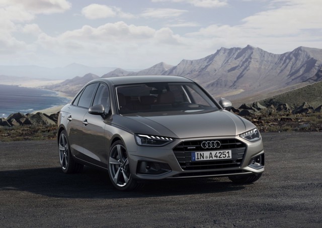 Audi A4 photo 7