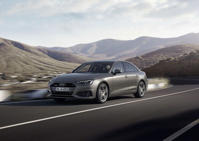 Audi A4 photo 8