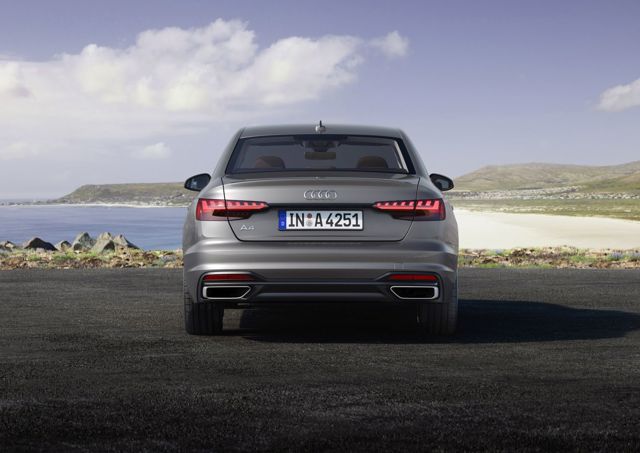 Audi A4 photo 10