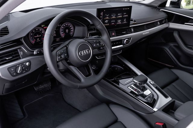 Audi A4 photo 34