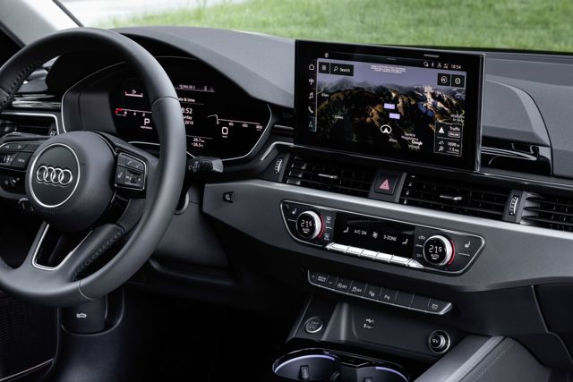 Audi A4 photo 39