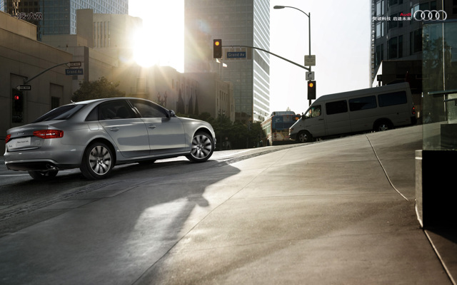 Audi A4 photo 12