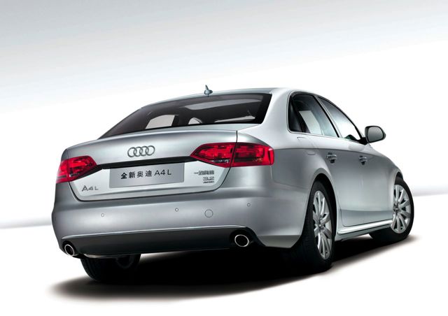 Audi A4 photo 24