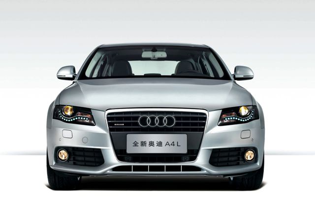 Audi A4 photo 25