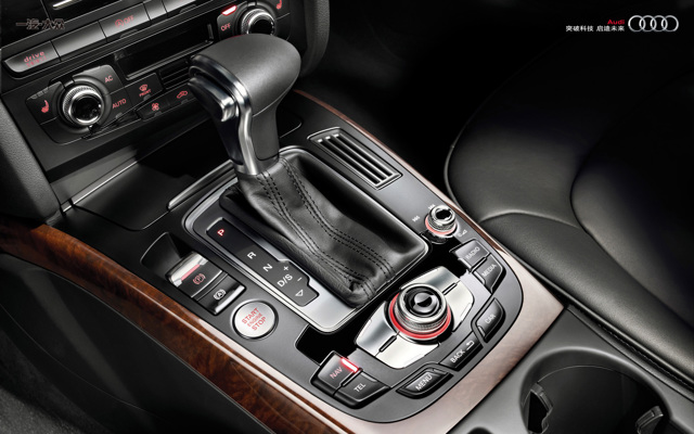Audi A4 photo 32