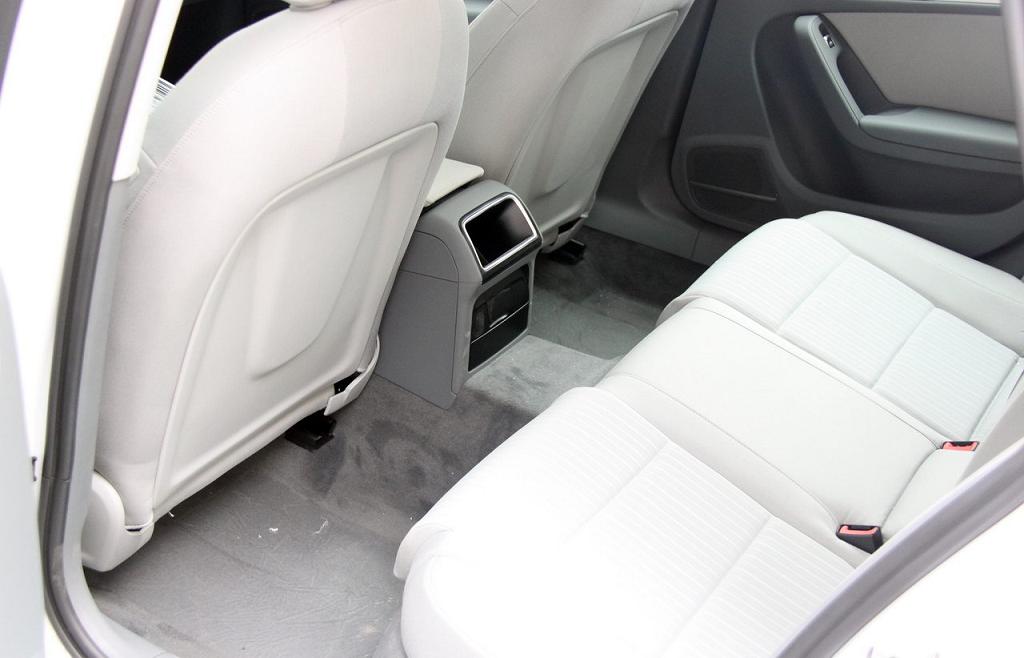 Audi A4 photo 44