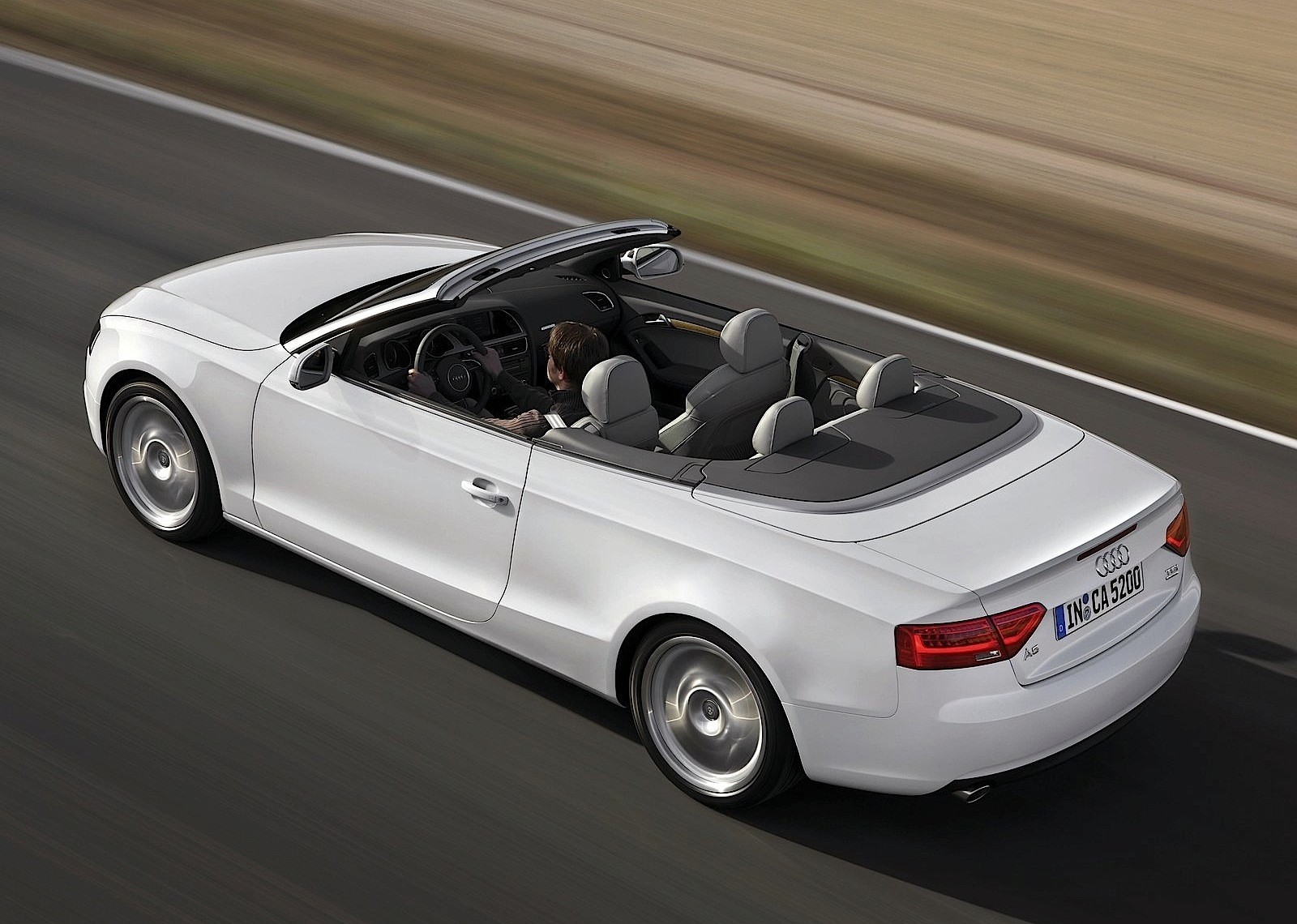 Audi A5 Cabriolet photo 16
