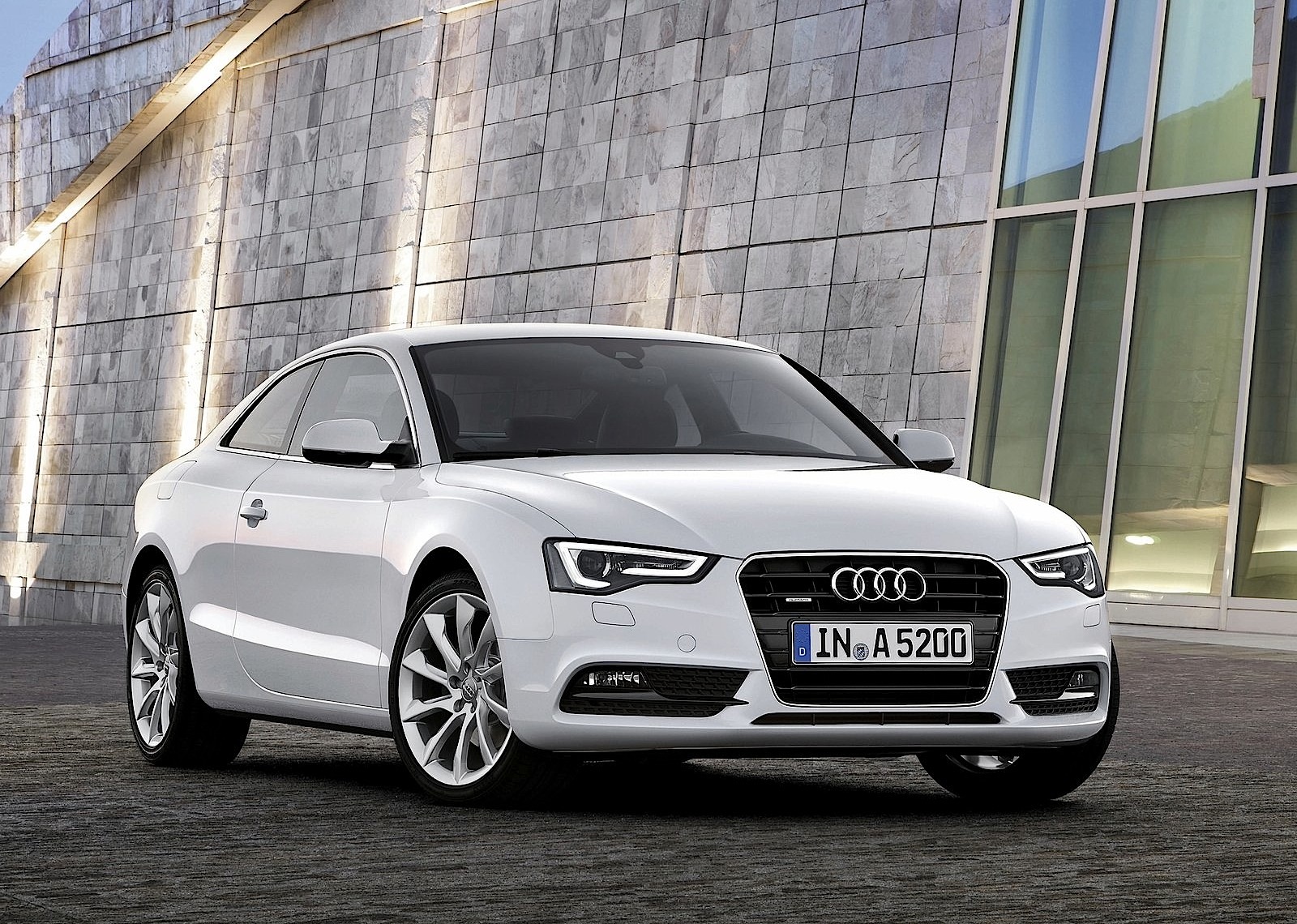 Audi A5 photo 11