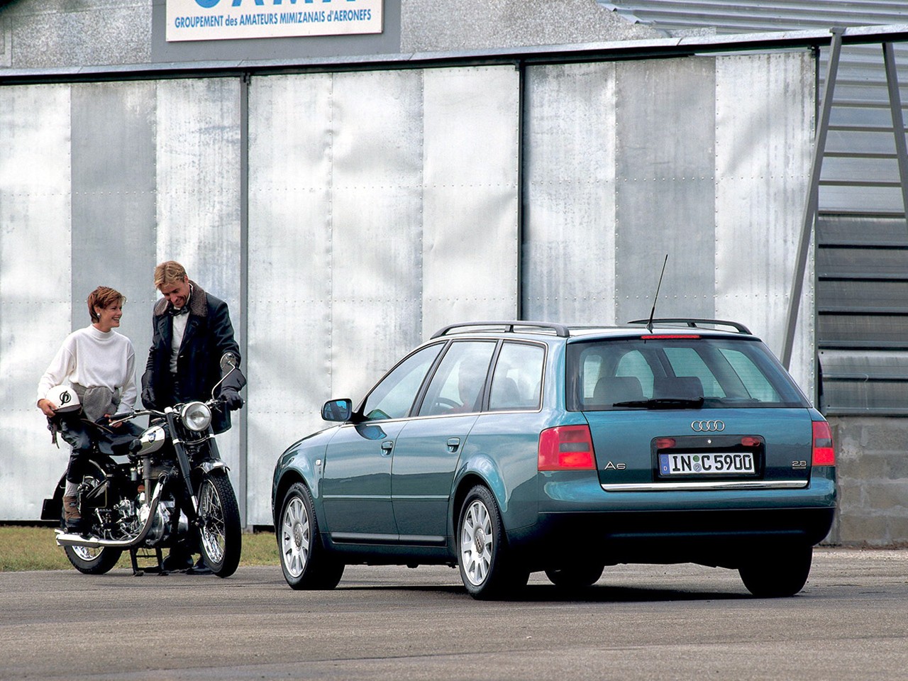 Audi A6 Avant photo 21