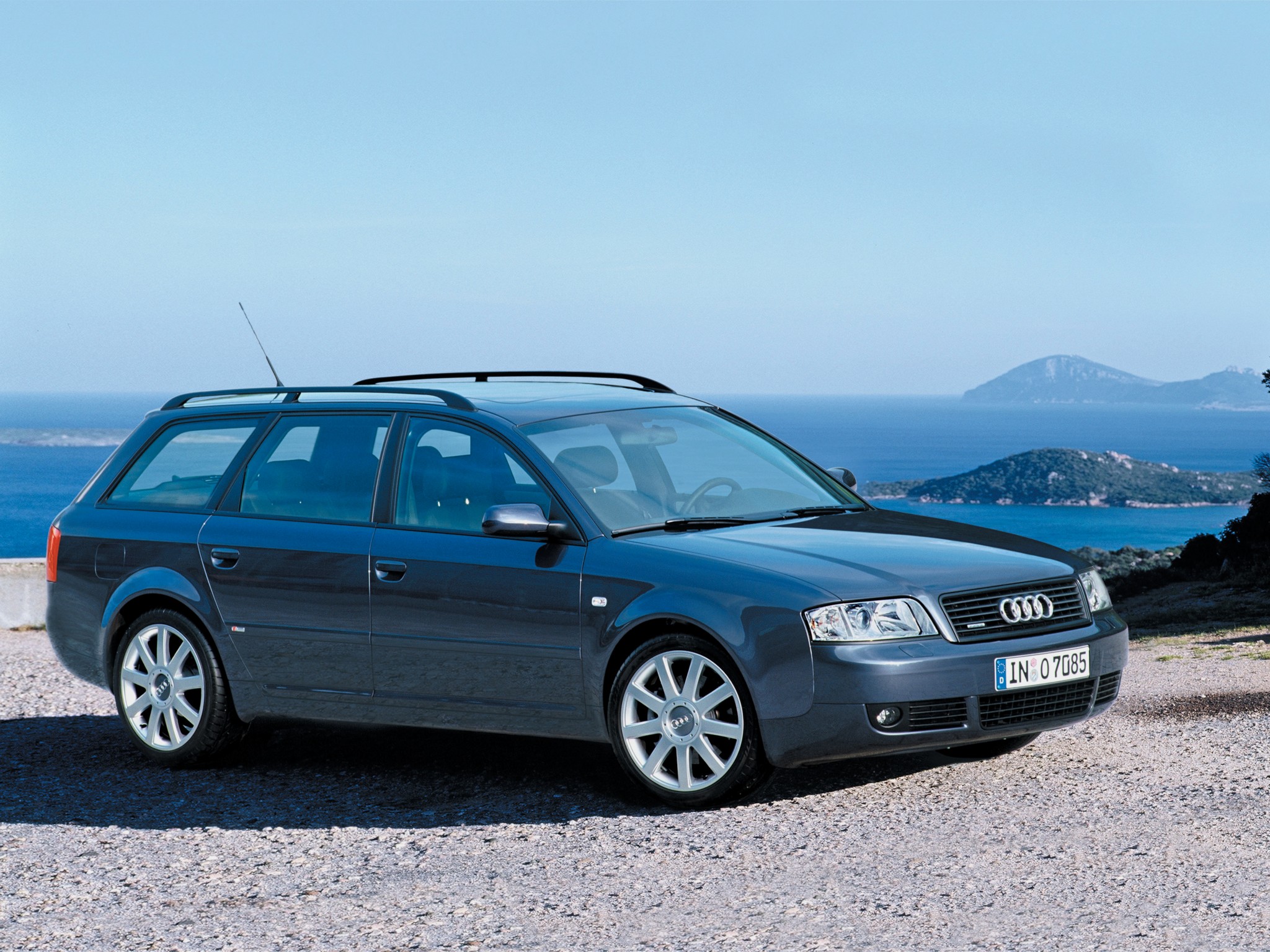 Audi A6 Avant photo 10