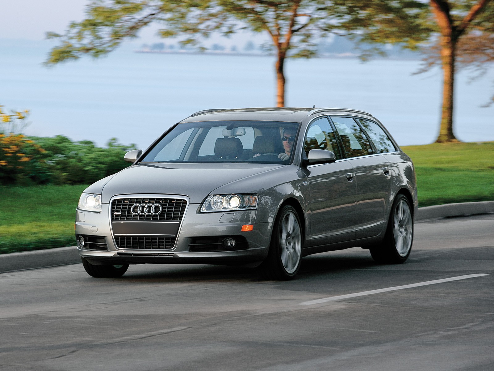 Audi A6 Avant photo 29