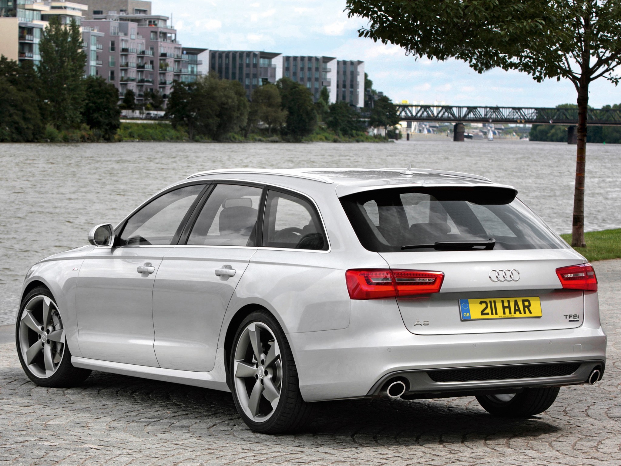Audi A6 Avant photo 40