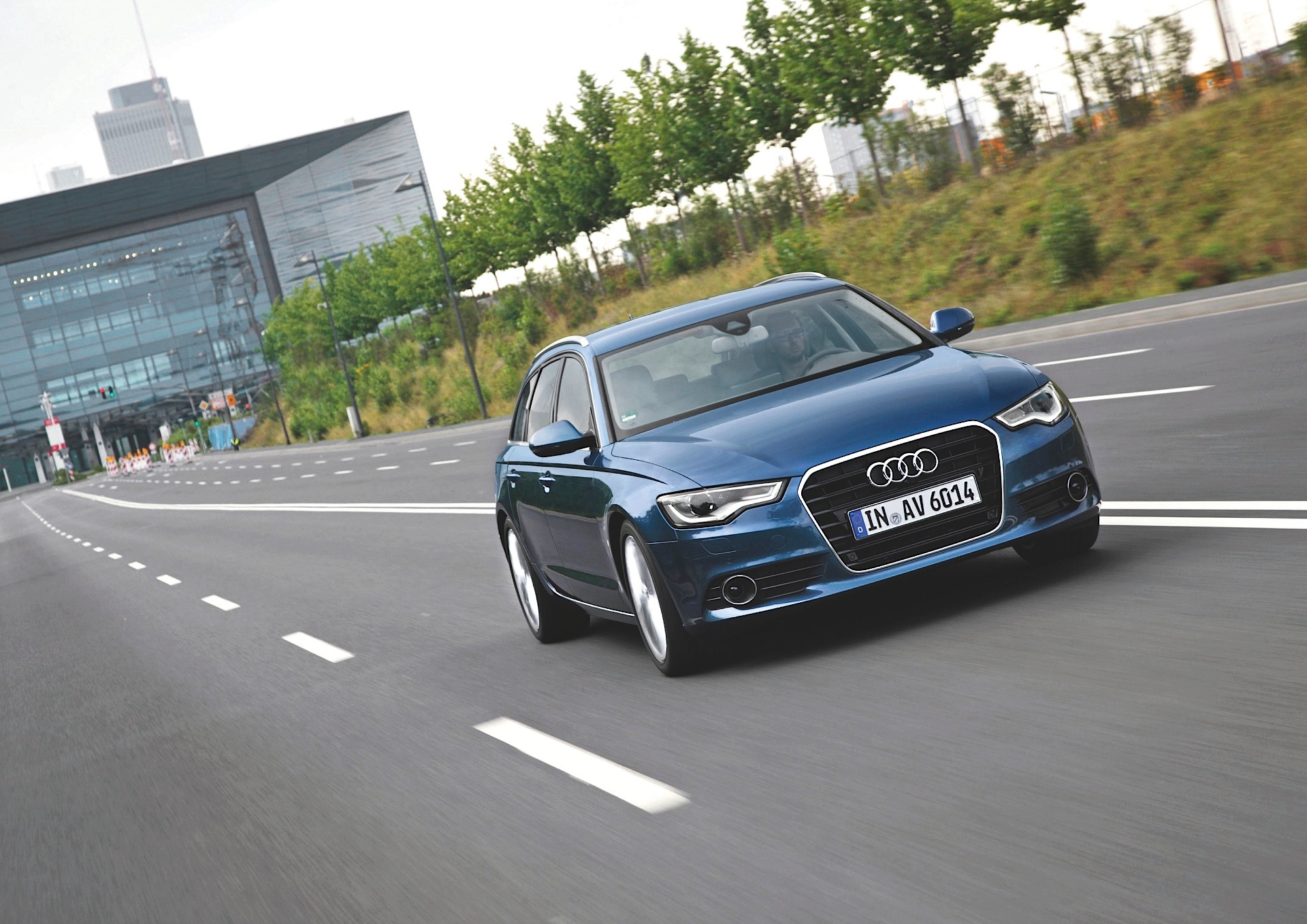 Audi A6 Avant photo 25