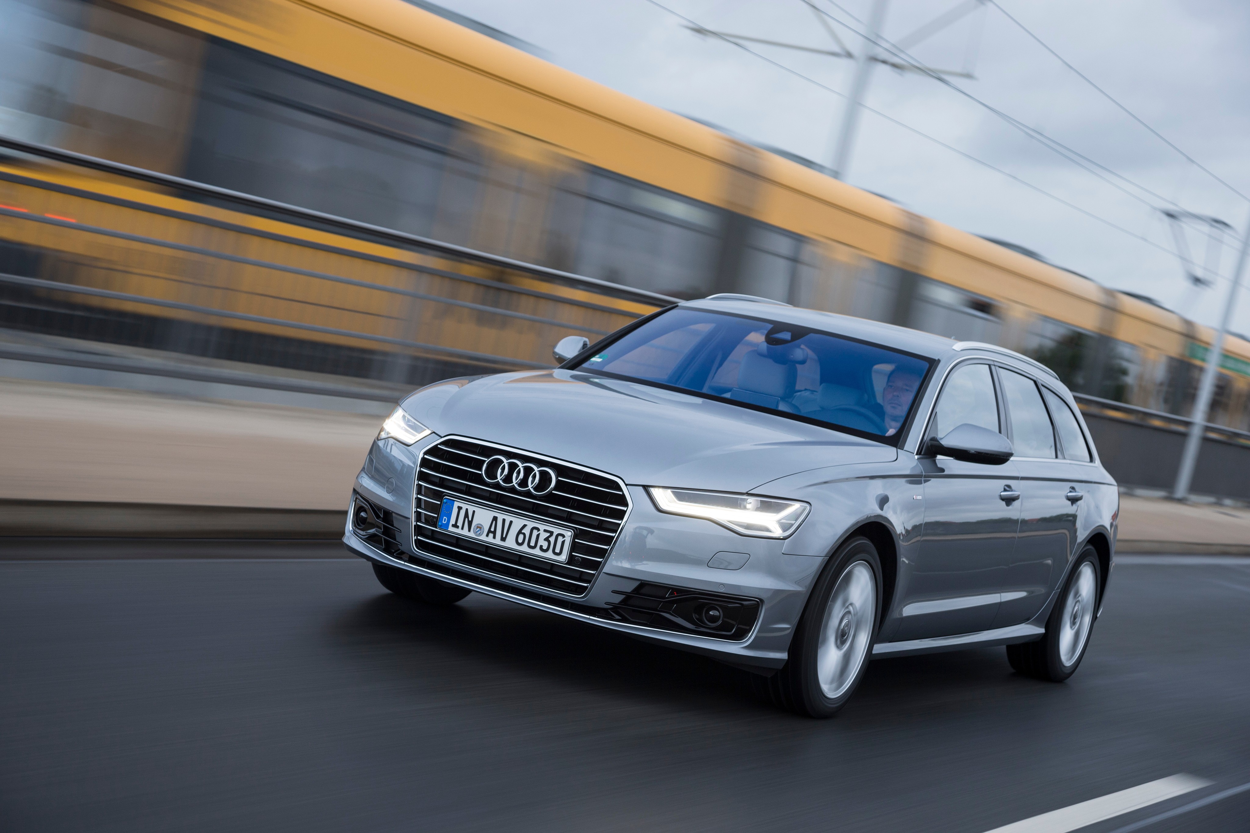 Audi A6 Avant photo 22