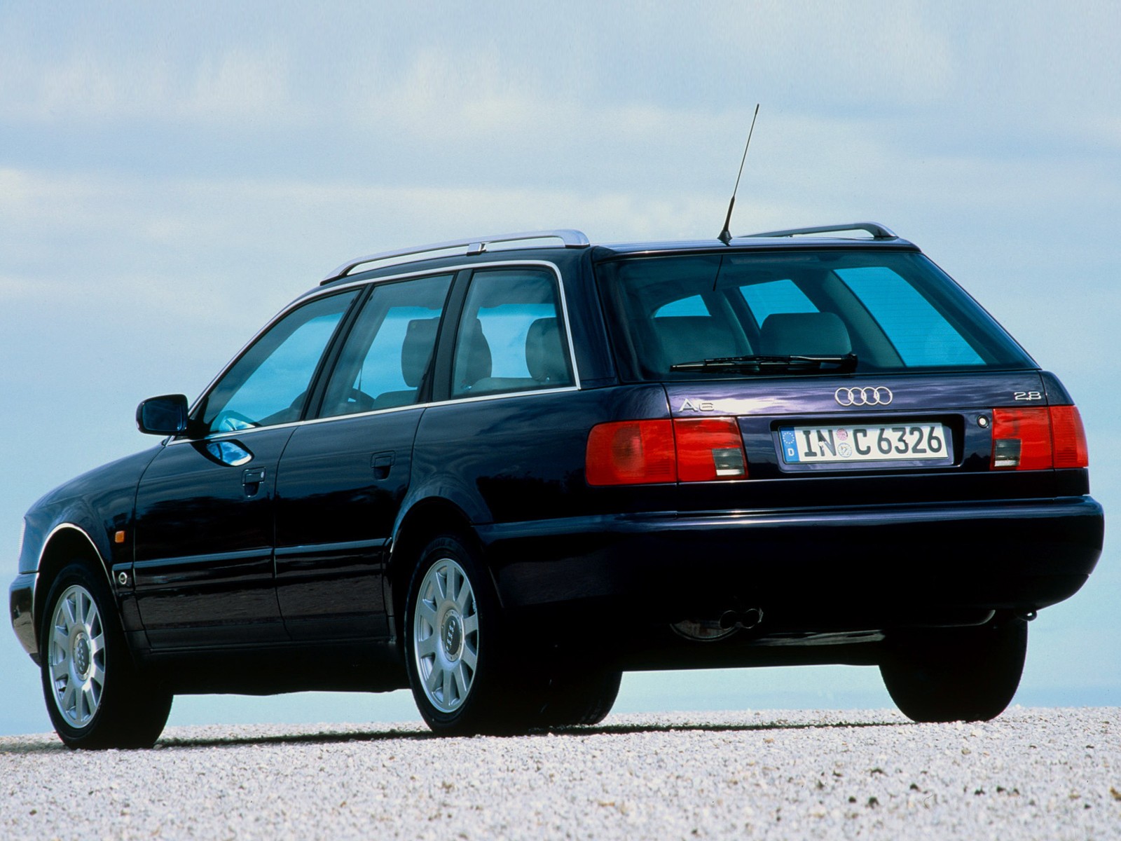 Audi A6 Avant photo 17