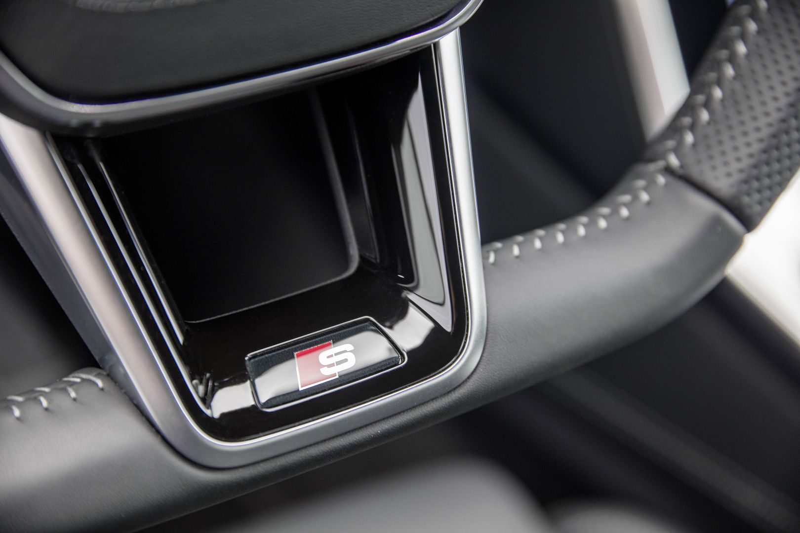 Audi A6 Avant photo 101