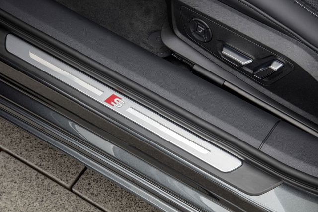 Audi A6 Avant photo 104