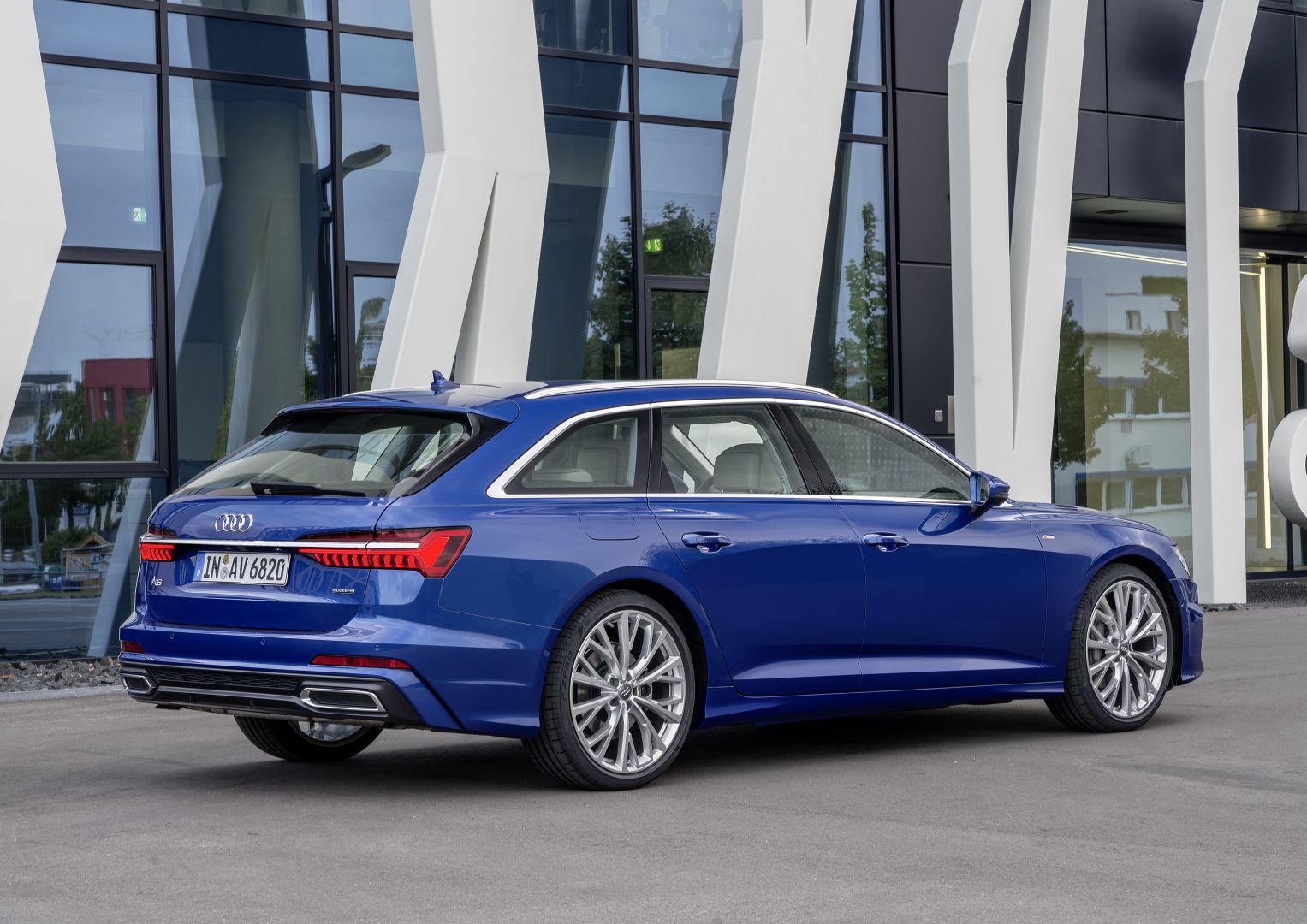 Audi A6 Avant photo 52