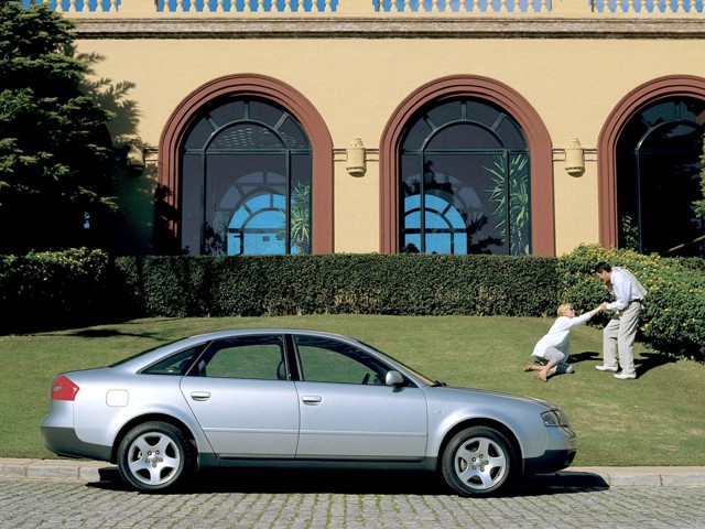 Audi A6 photo 32