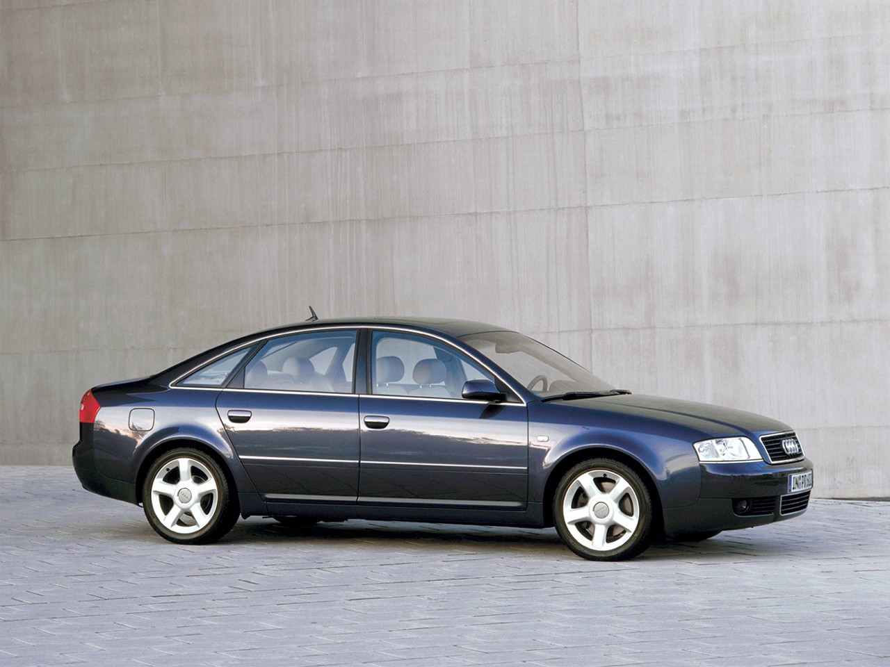 Audi A6 photo 25