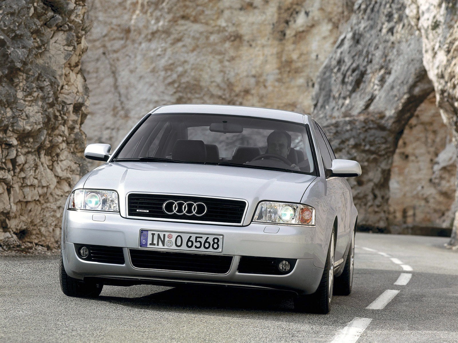 Audi A6 photo 40