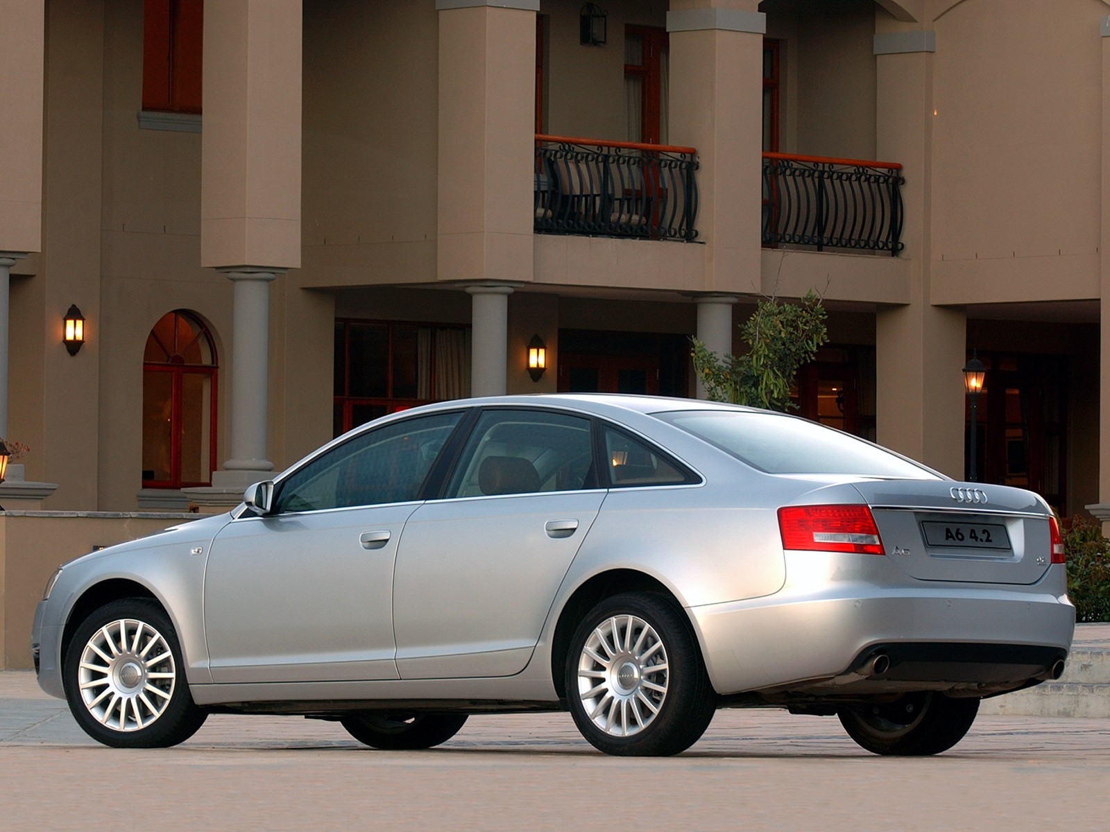 Audi A6 photo 12