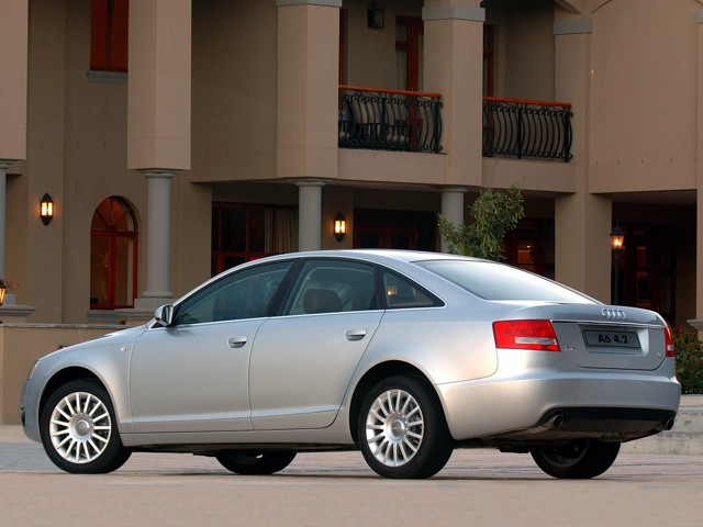 Audi A6 photo 12