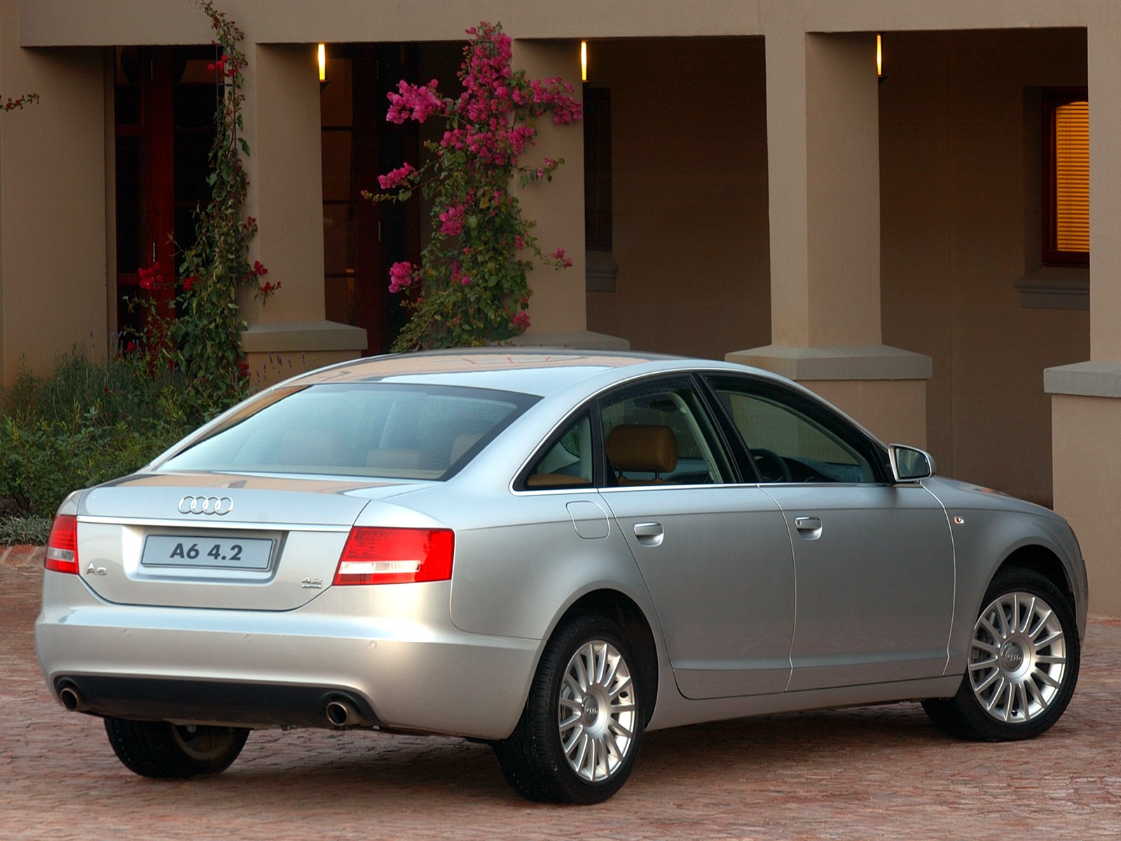 Audi A6 photo 14