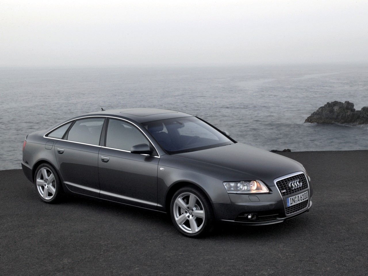 Audi A6 photo 23