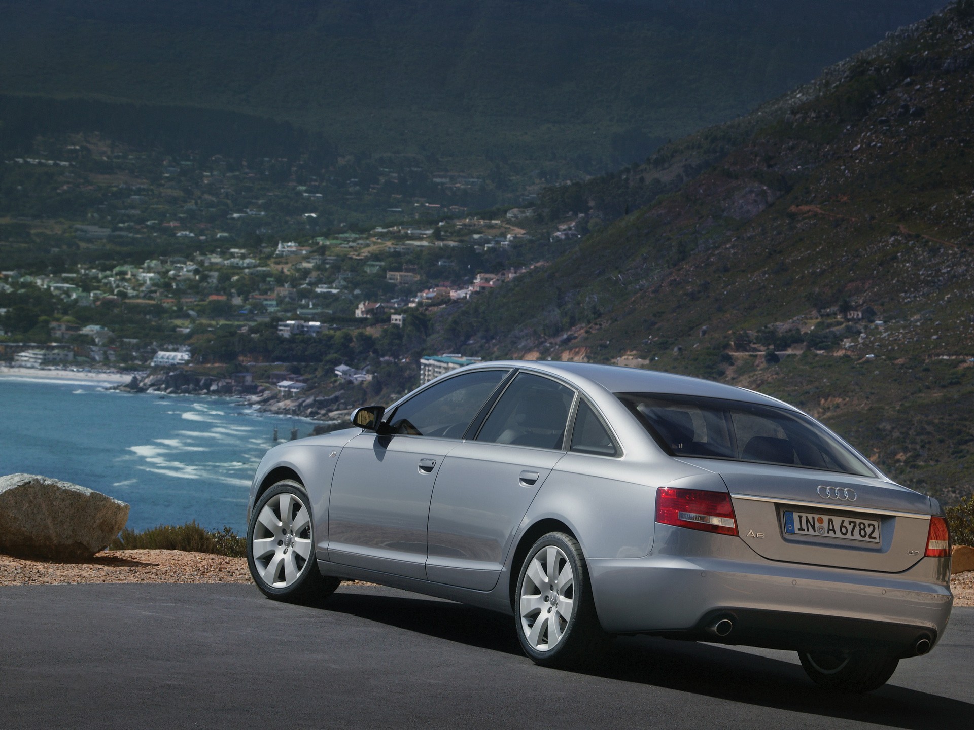 Audi A6 photo 38