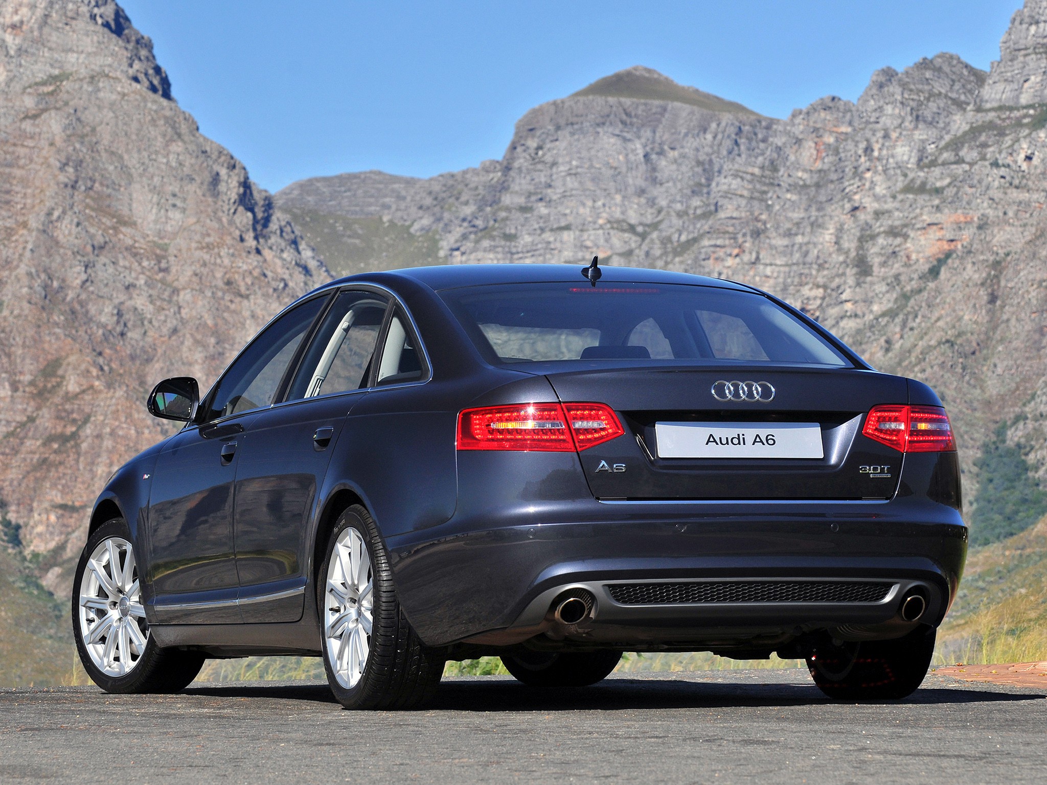 Audi A6 photo 25
