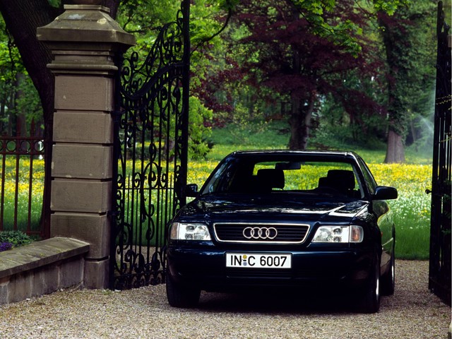 Audi A6 photo 11